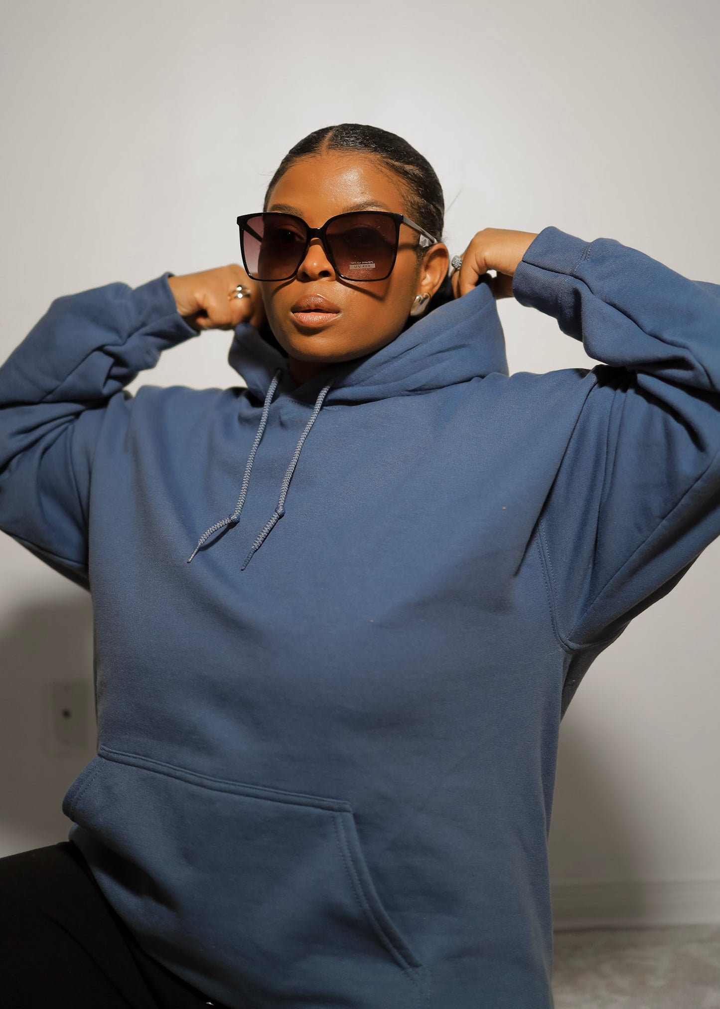 Oversized Moona sunglasses Zaria Yong