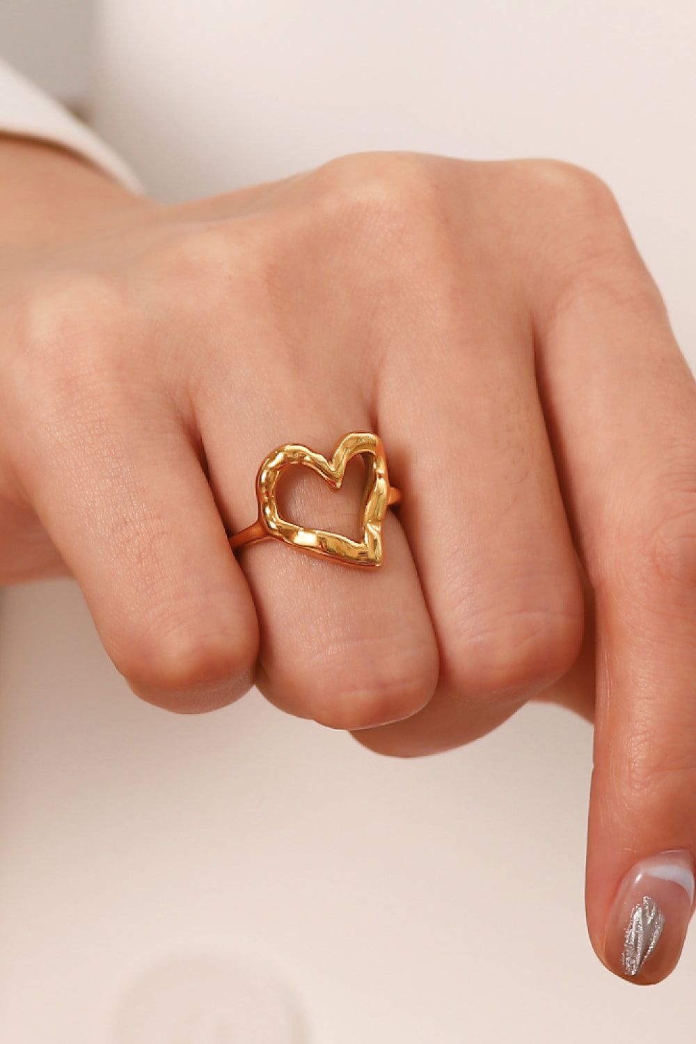 Elegant 18K Gold Plated Heart-Shaped Ring