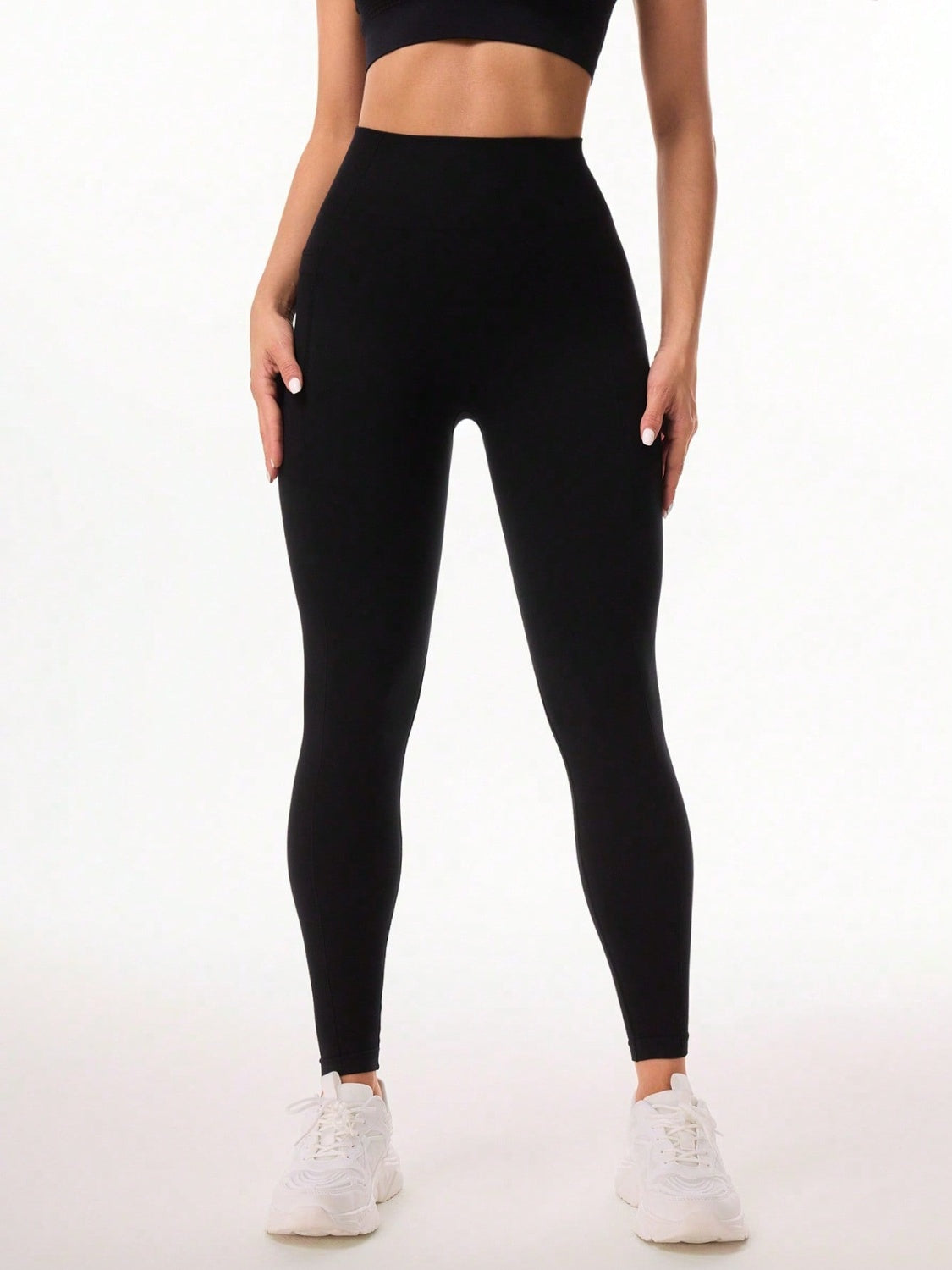 ZARIA DESIGN Pocketed High Waist Active Leggings