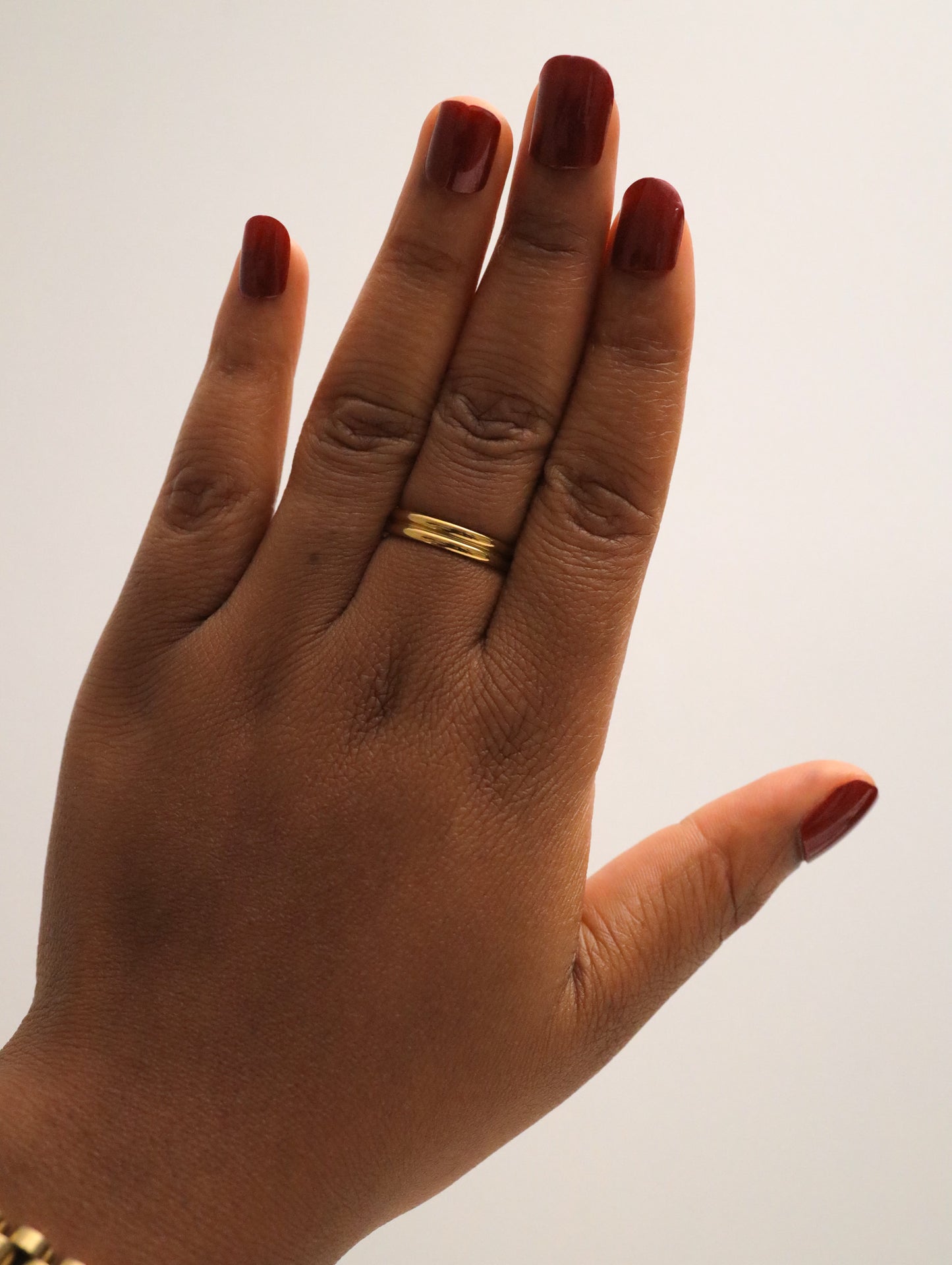 Alora Single Band Ring