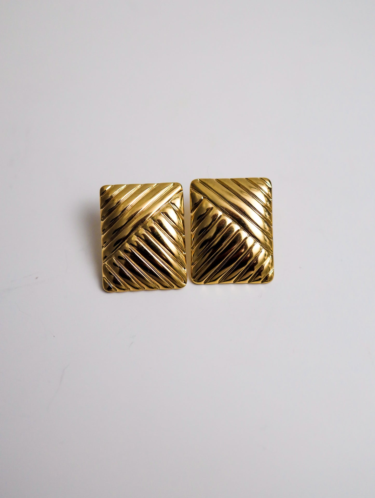 Onda Earrings Zaria Yong