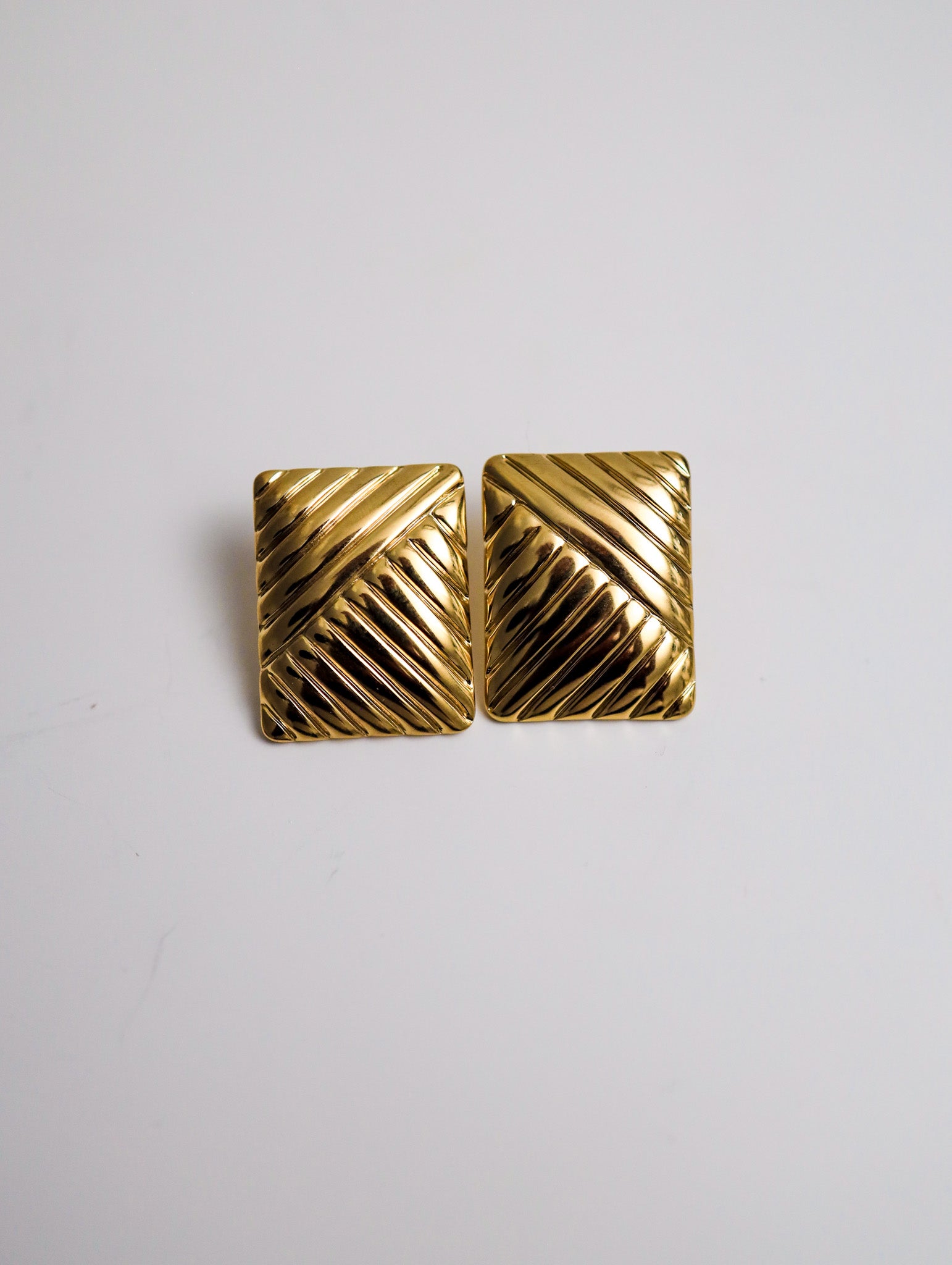 Onda Earrings Zaria Yong