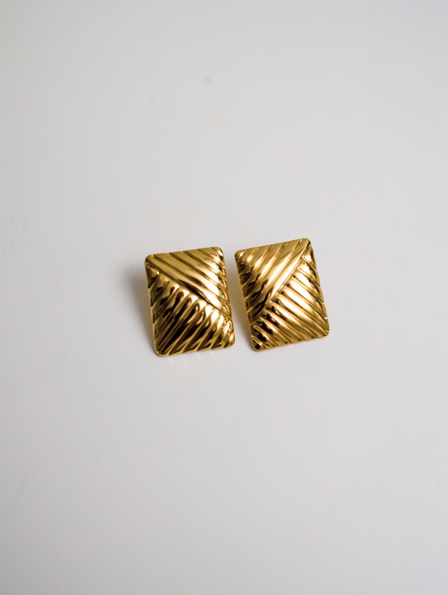 Onda Earrings Zaria Yong