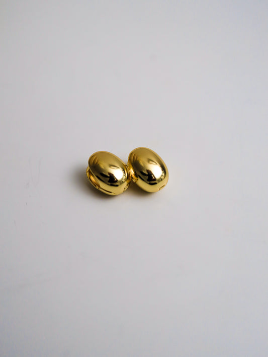 Snuggle Earrings Zaria Yong