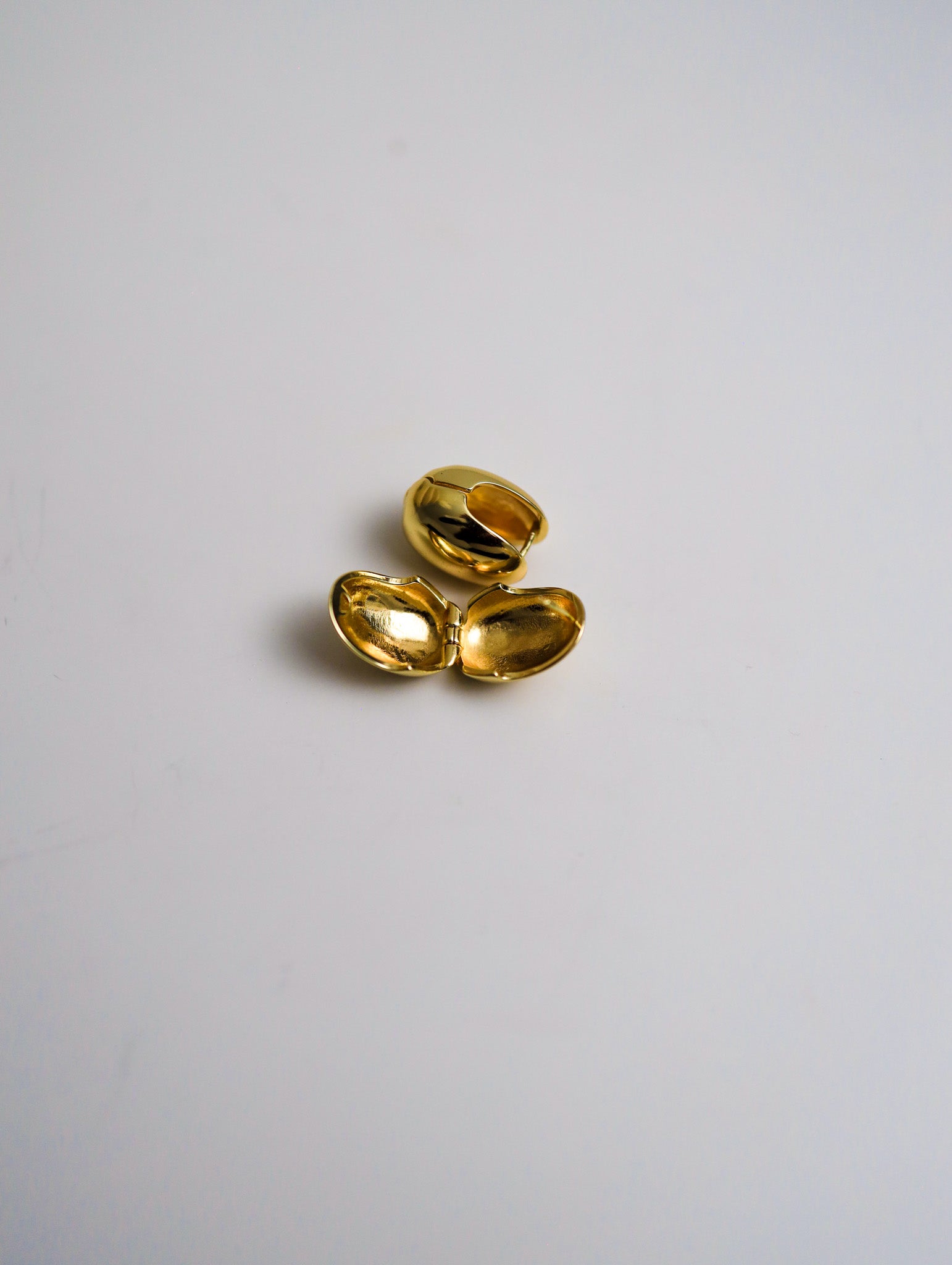 Snuggle Earrings Zaria Yong