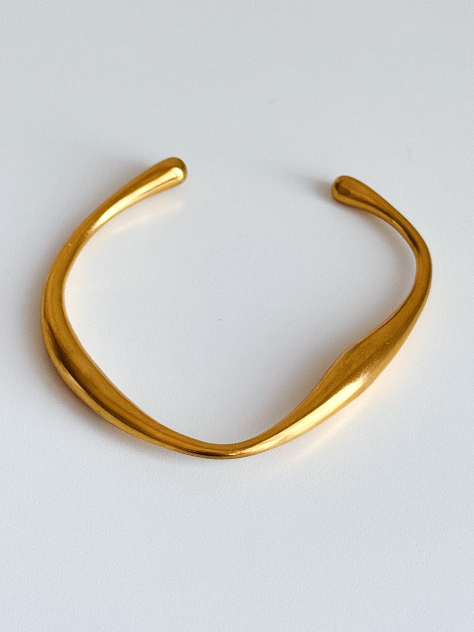 Sola Bangle Zaria Yong